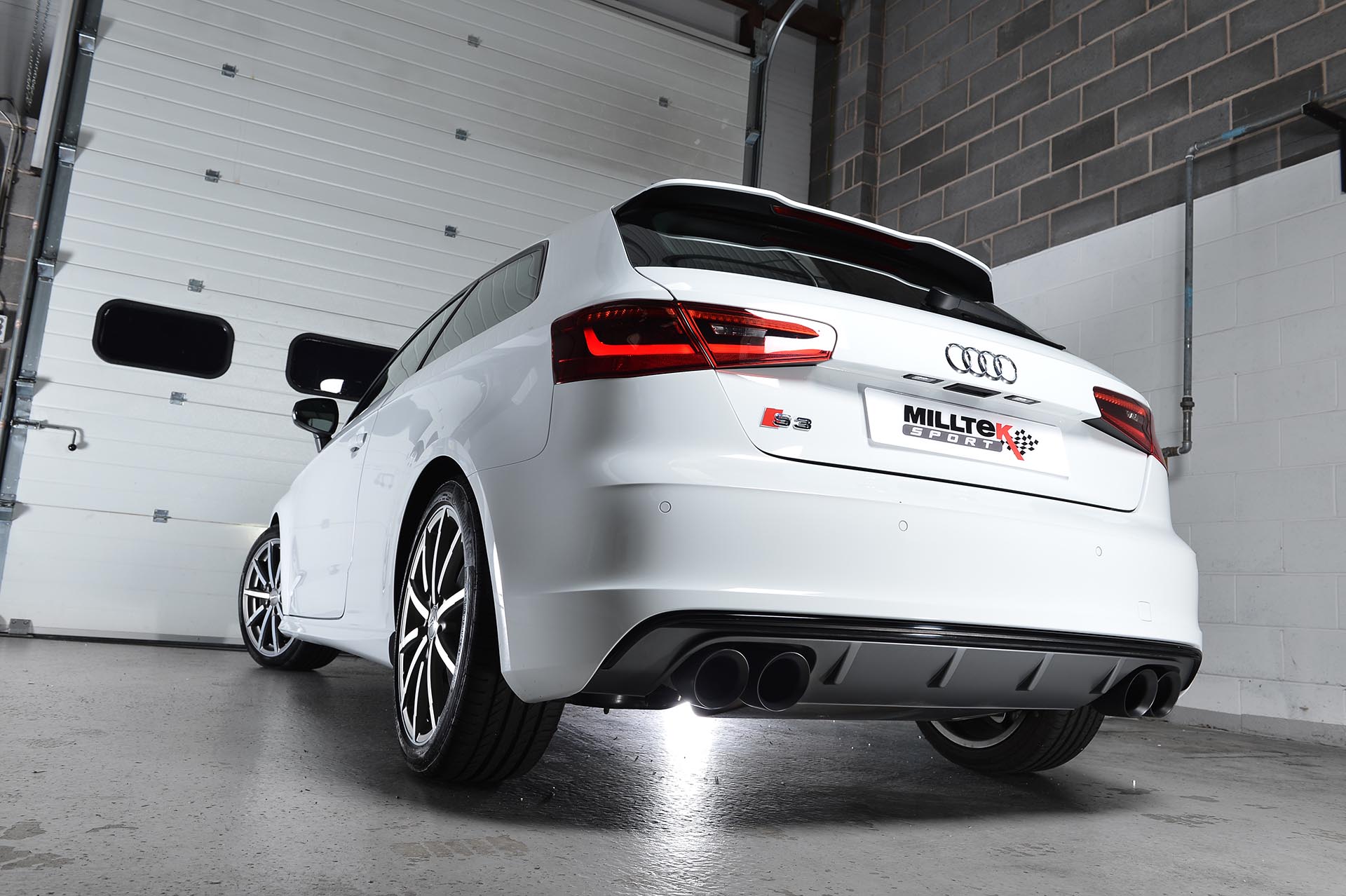 Milltek sport audi s3 8v 3dr valved cat-back exhaust 2 Milltek sport audi s3 8v 3dr valved cat-back exhaust - image 2