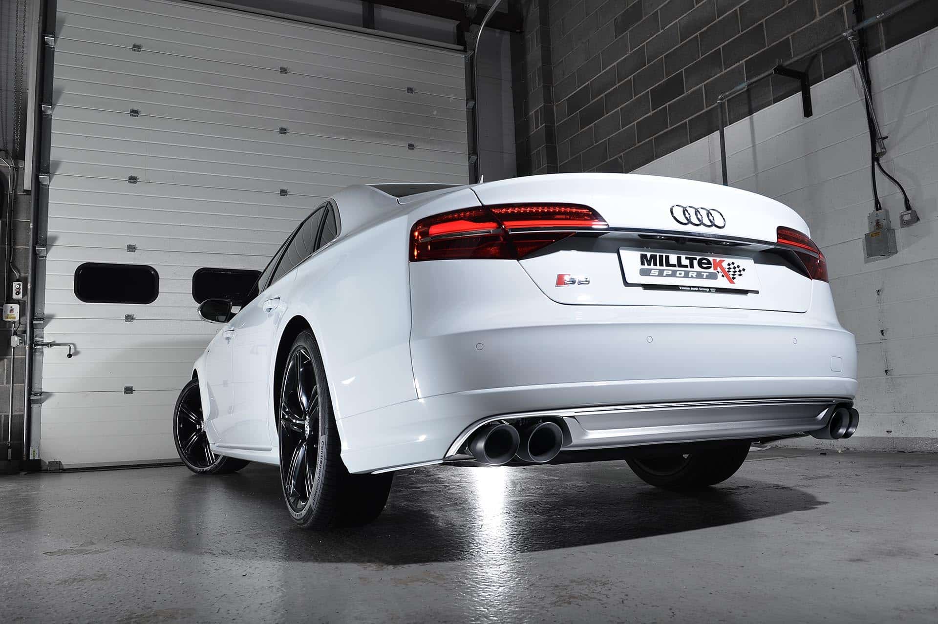 Milltek sport audi s8 (d4) 4. 0tfsi cat-back exhaust 5 Milltek sport audi s8 (d4) 4. 0tfsi cat-back exhaust - image 5