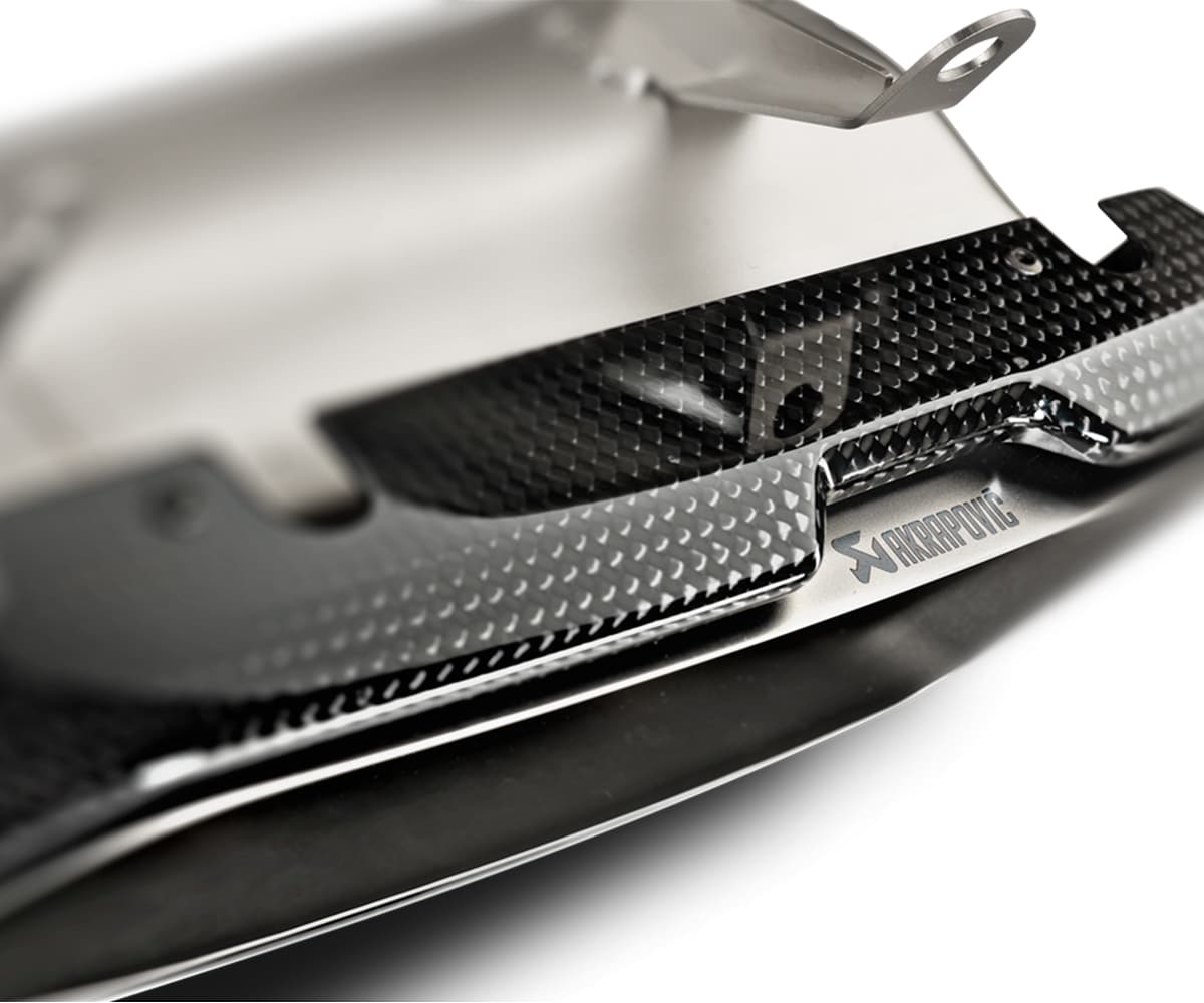 Akrapovič audi r8 5. 2fsi coupe/spyder (2016-2018) slip-on line titanium exhaust system 4 Akrapovič audi r8 5. 2fsi coupe/spyder (2016-2018) slip-on line titanium exhaust system - image 4