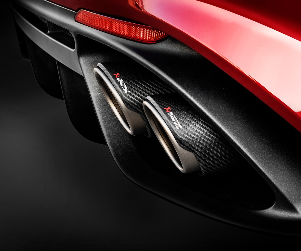 Akrapovič alfa romeo giulia quadrifoglio slip-on exhaust system 6 Akrapovič alfa romeo giulia quadrifoglio slip-on exhaust system - image 6
