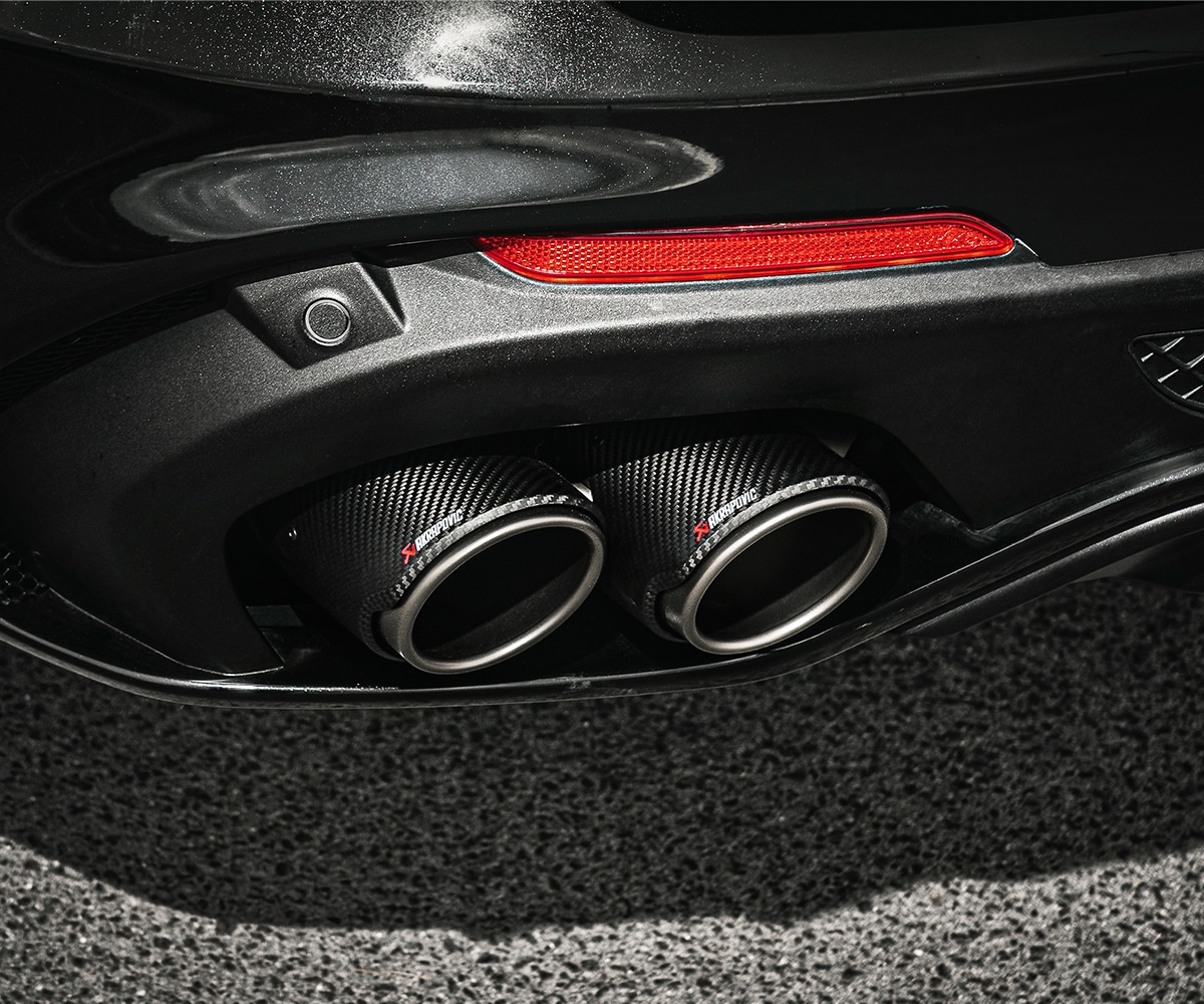 Akrapovič alfa romeo selvio quadrifoglio slip-on exhaust system 2 Akrapovič alfa romeo selvio quadrifoglio slip-on exhaust system - image 2