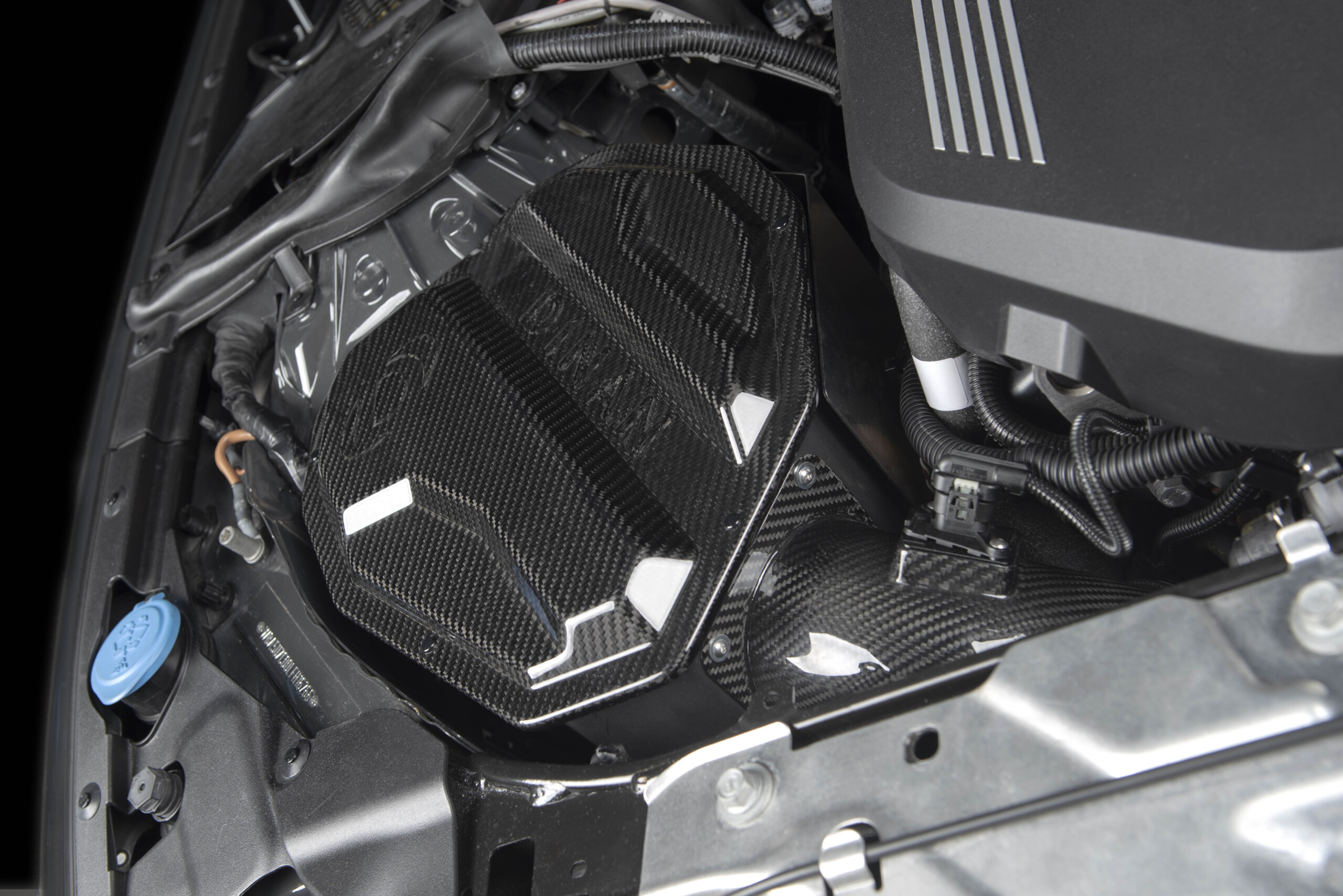 Dinan bmw g2x/g42 m240i/m340i/m440i (2022+) carbon fibre cold air intake kit 8 Dinan bmw g2x/g42 m240i/m340i/m440i (2022+) carbon fibre cold air intake kit - image 8