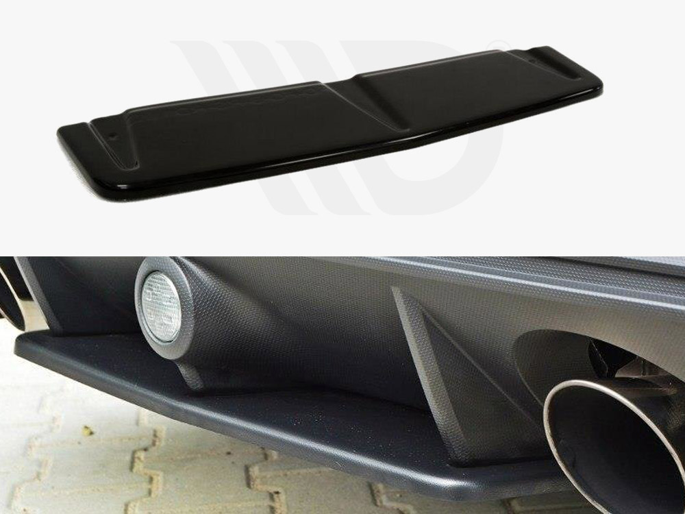 Maxton central rear splitter ford focus mk3 rs 1 Maxton central rear splitter ford focus mk3 rs