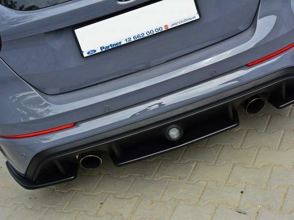 Maxton central rear splitter ford focus mk3 rs 3 Maxton central rear splitter ford focus mk3 rs - image 3