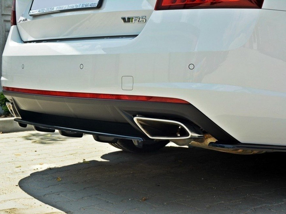 Maxton central rear splitter skoda octavia vrs mk3/mk3. 5 hatchback/estate 3 Maxton central rear splitter skoda octavia vrs mk3/mk3. 5 hatchback/estate - image 3