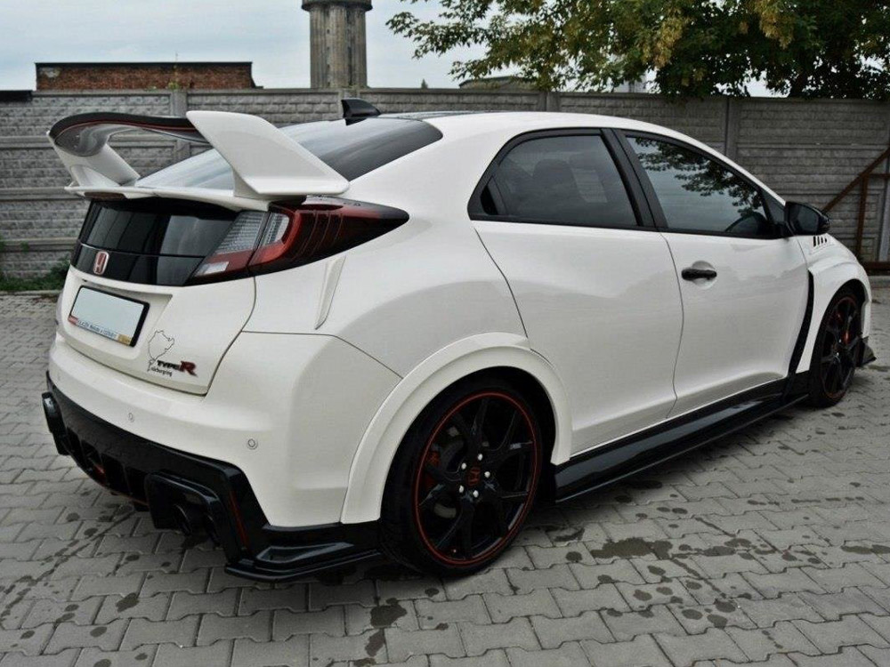 Maxton rear side splitters honda civic mk9 type r (2015-2017) 2 Maxton rear side splitters honda civic mk9 type r (2015-2017) - image 2