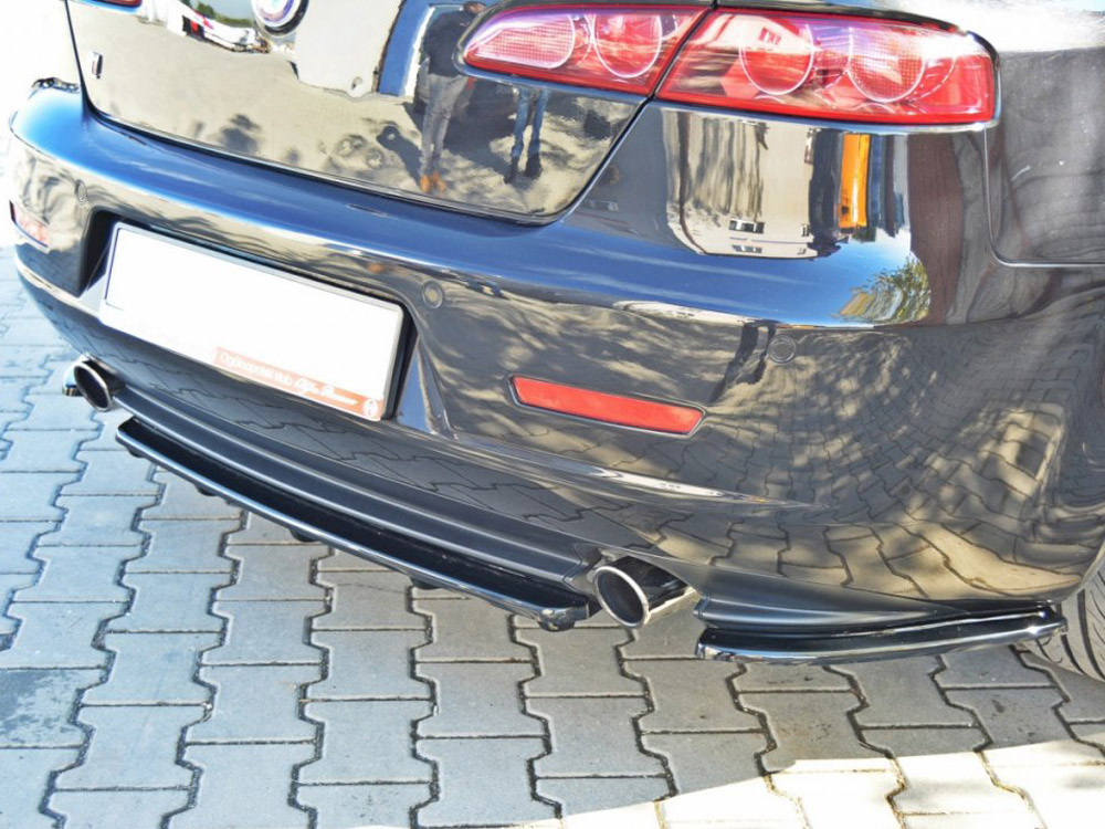 Maxton central rear splitter (vertical bars) alfa romeo 159 - gloss black 2 Maxton central rear splitter (vertical bars) alfa romeo 159 - gloss black - image 2