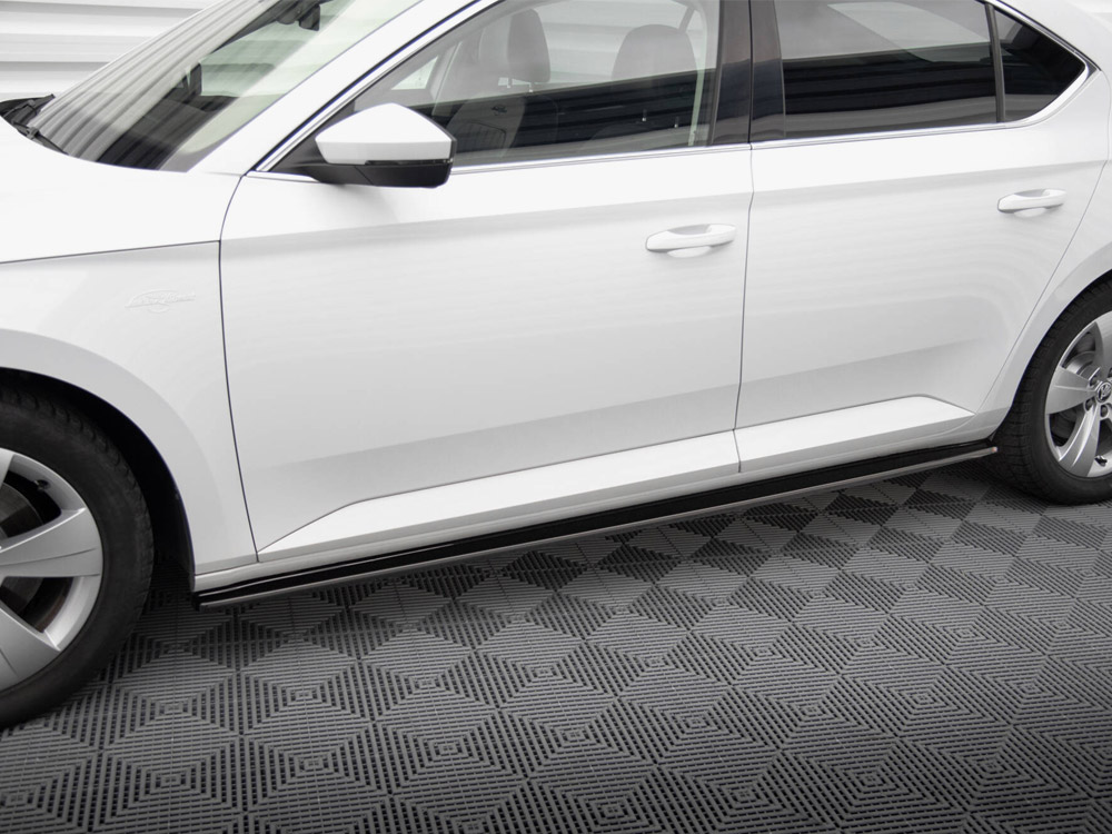 Maxton side skirts diffusers skoda superb mk3 4 Maxton side skirts diffusers skoda superb mk3 - image 4