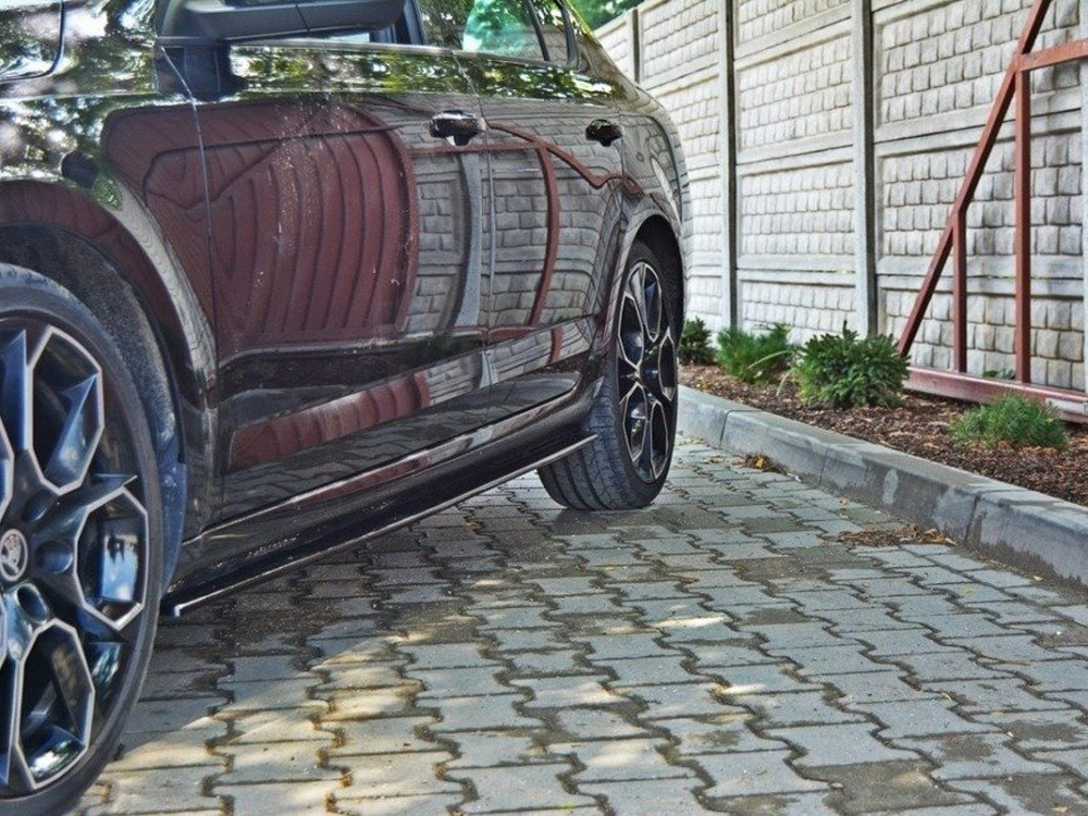 Maxton side skirts diffusers skoda octavia vrs mk3/mk3. 5 hatchback/estate 3 Maxton side skirts diffusers skoda octavia vrs mk3/mk3. 5 hatchback/estate - image 3