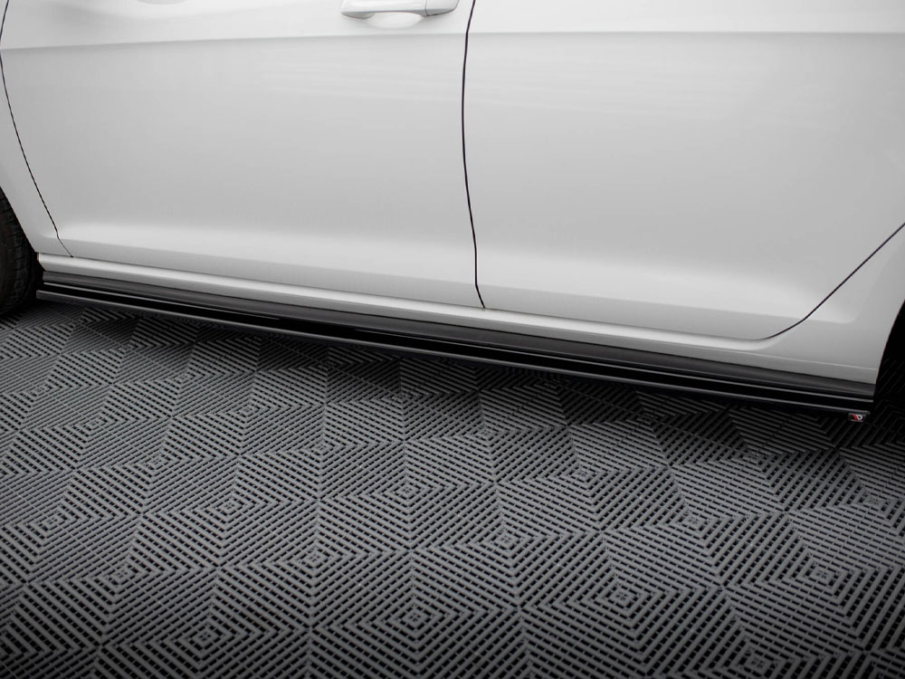 Maxton side skirts diffusers vw golf mk7 gti (preface/facelift models) (wide) 4 Maxton side skirts diffusers vw golf mk7 gti (preface/facelift models) (wide) - image 4