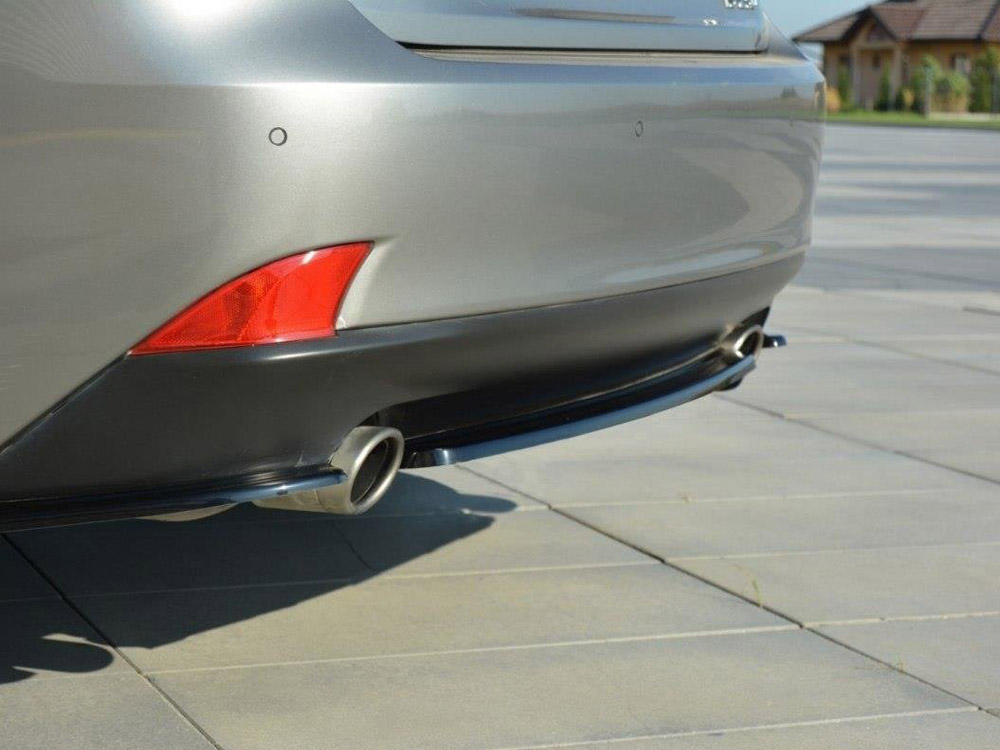 Maxton central rear splitter lexus is mk3 (t) 1 Maxton central rear splitter lexus is mk3 (t)