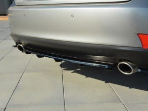 Maxton Central Rear Splitter (Vertical Bars) Lexus IS Mk3 T