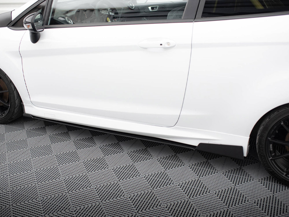 Maxton side skirts splitters ford fiesta mk7 st facelift models 4 Maxton side skirts splitters ford fiesta mk7 st facelift models - image 4