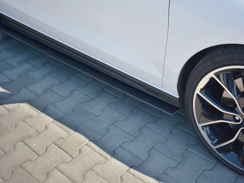 Maxton racing side skirts diffusers hyundai i30 mk3 n (2017-2020) 4 Maxton racing side skirts diffusers hyundai i30 mk3 n (2017-2020) - image 4