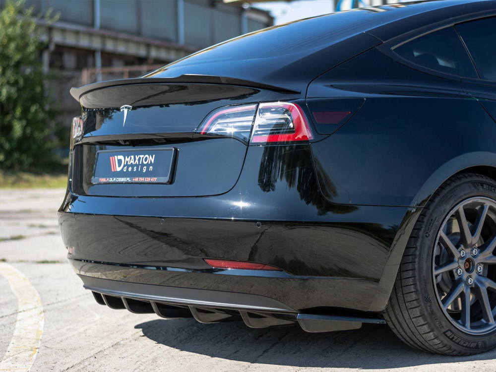 Maxton rear valance v1 tesla model 3 3 Maxton rear valance v1 tesla model 3 - image 3