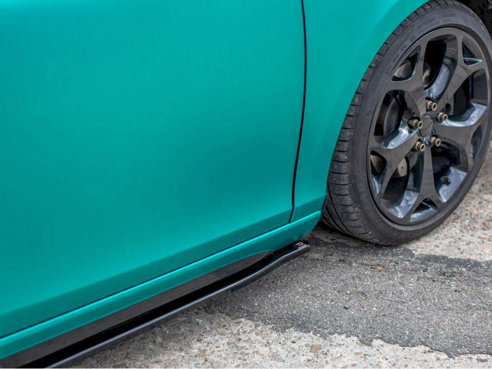 Maxton side skirts diffusers volvo v40 r-design (2012-2019) 3 Maxton side skirts diffusers volvo v40 r-design (2012-2019) - image 3