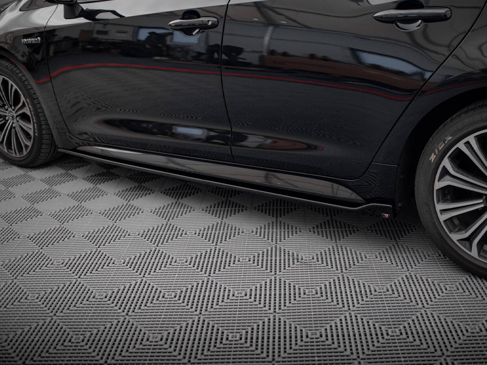 Maxton side skirts diffusers toyota corolla mk12 hatchback 4 Maxton side skirts diffusers toyota corolla mk12 hatchback - image 4