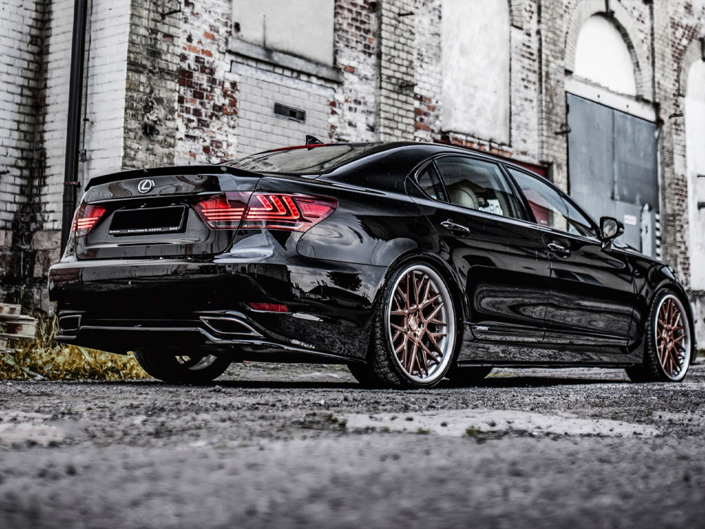 Maxton central rear splitter lexus ls mk4 facelift models 3 Maxton central rear splitter lexus ls mk4 facelift models - image 3