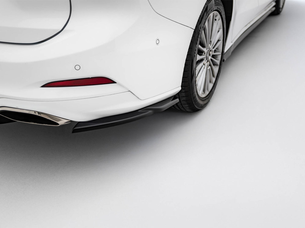 Maxton rear side splitters ford focus vignale estate mk4 3 Maxton rear side splitters ford focus vignale estate mk4 - image 3