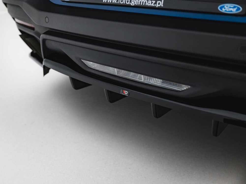 Maxton rear splitter (vertical bars) ford mustang gt mk7 4 Maxton rear splitter (vertical bars) ford mustang gt mk7 - image 4