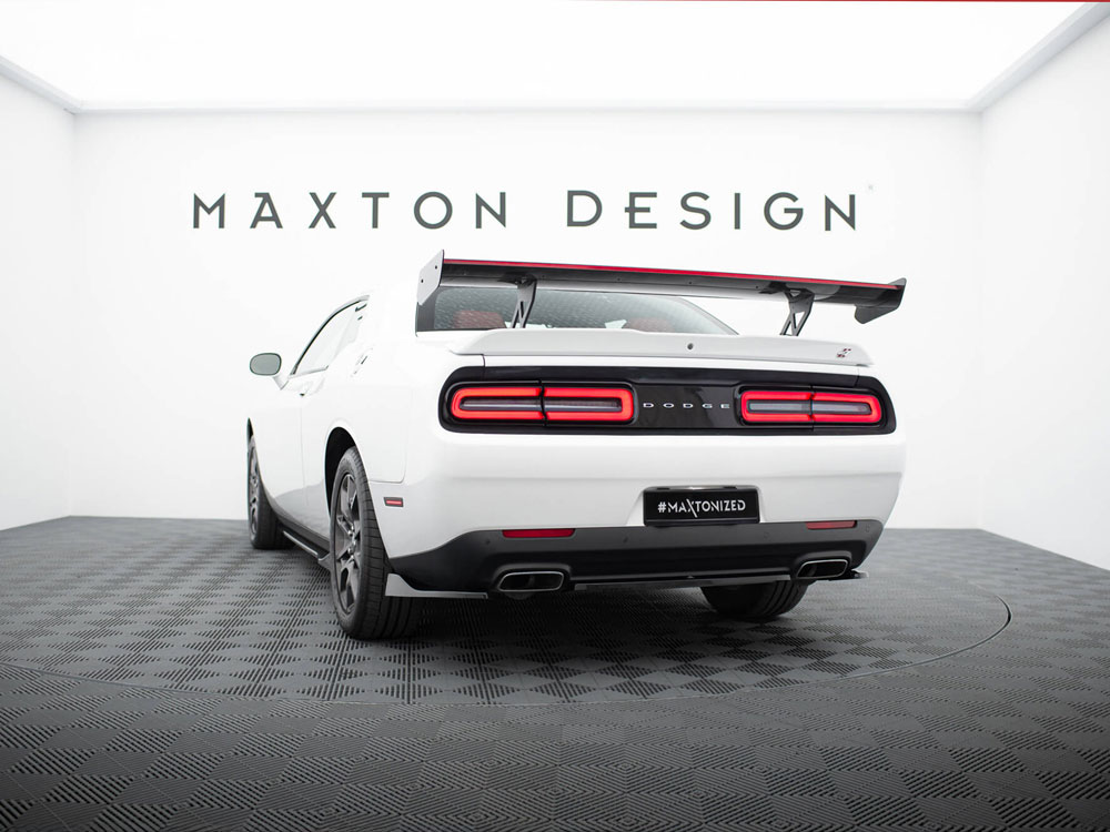 Maxton carbon spoiler with led for dodge challenger mk3 11 Maxton carbon spoiler with led for dodge challenger mk3 - image 11