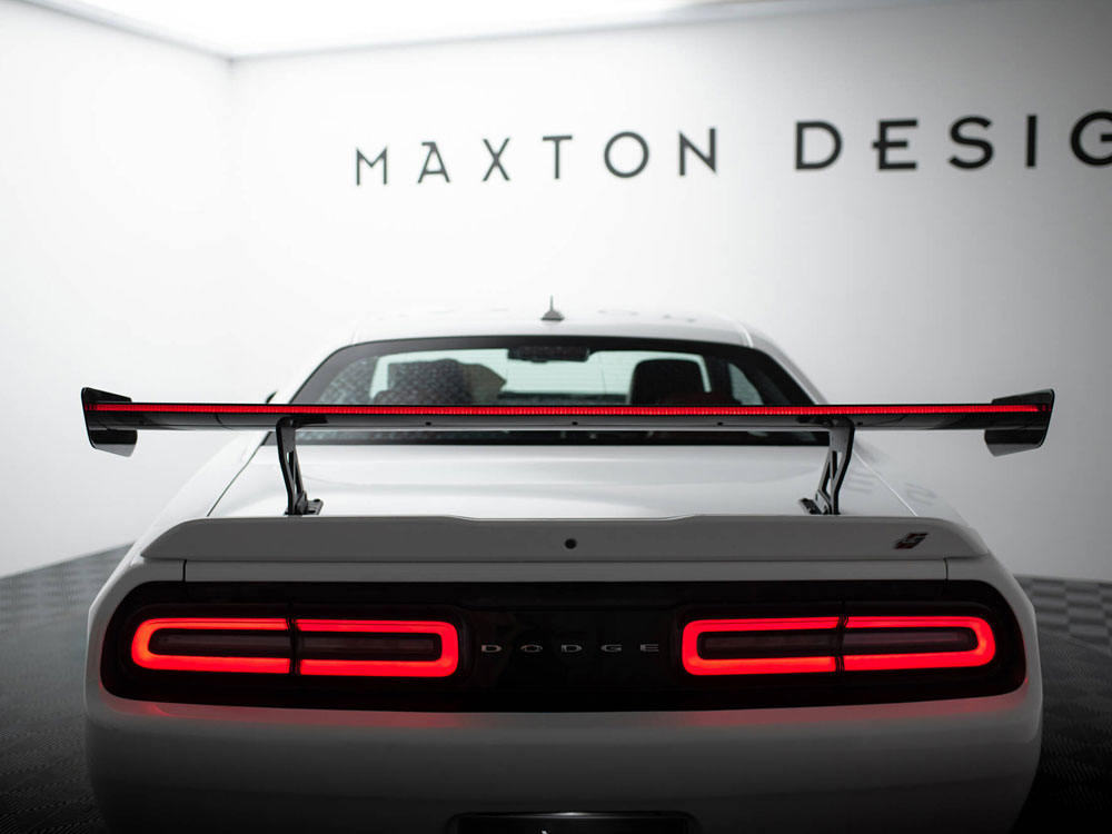 Maxton carbon spoiler with led for dodge challenger mk3 8 Maxton carbon spoiler with led for dodge challenger mk3 - image 8