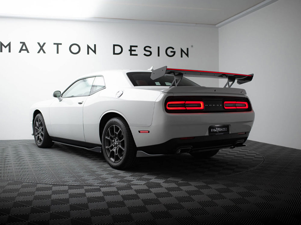 Maxton carbon spoiler with led for dodge challenger mk3 5 Maxton carbon spoiler with led for dodge challenger mk3 - image 5