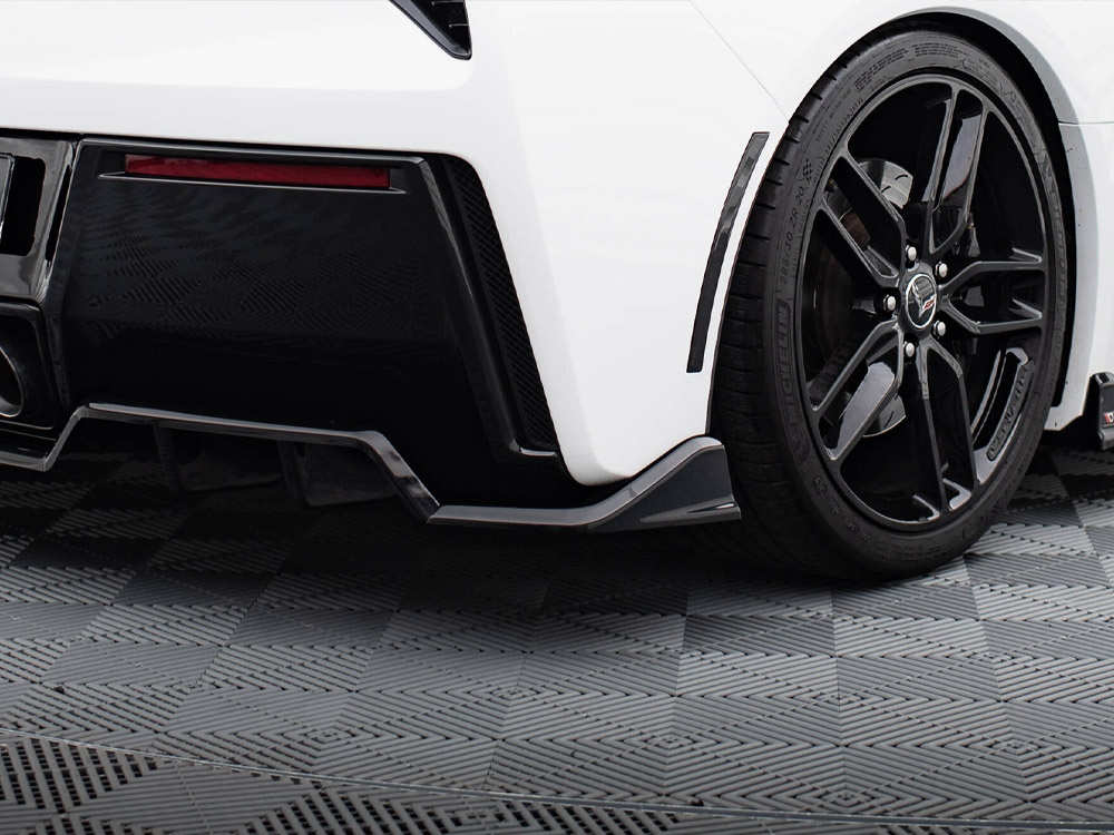 Maxton central rear splitter (vertical bars) + rear side splitters chevrolet corvette c7 8 Maxton central rear splitter (vertical bars) + rear side splitters chevrolet corvette c7 - image 8