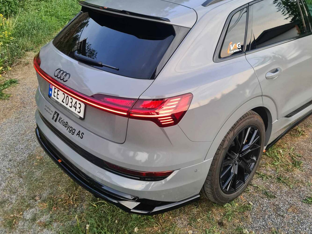 Maxton central rear splitter (vertical bars) audi e-tron s-line 4 Maxton central rear splitter (vertical bars) audi e-tron s-line - image 4