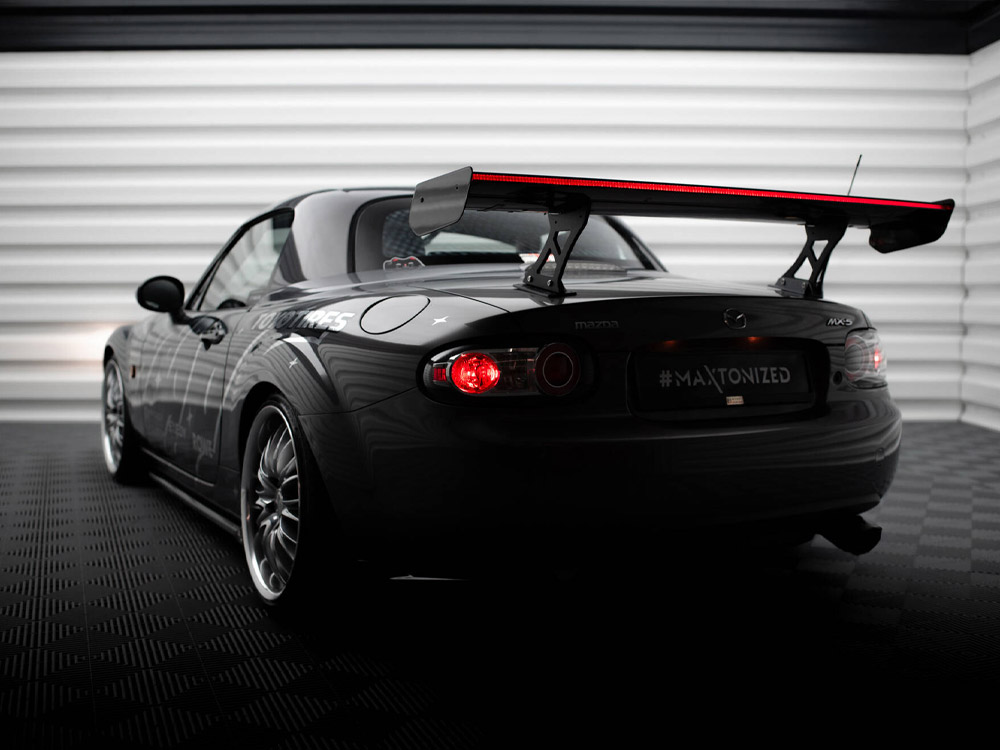 Maxton carbon spoiler with led for mazda mx5 hardtop nc (mk3) 4 Maxton carbon spoiler with led for mazda mx5 hardtop nc (mk3) - image 4