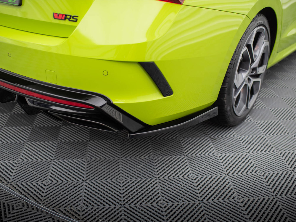 Maxton rear side splitters v4 skoda octavia rs mk4 4 Maxton rear side splitters v4 skoda octavia rs mk4 - image 4