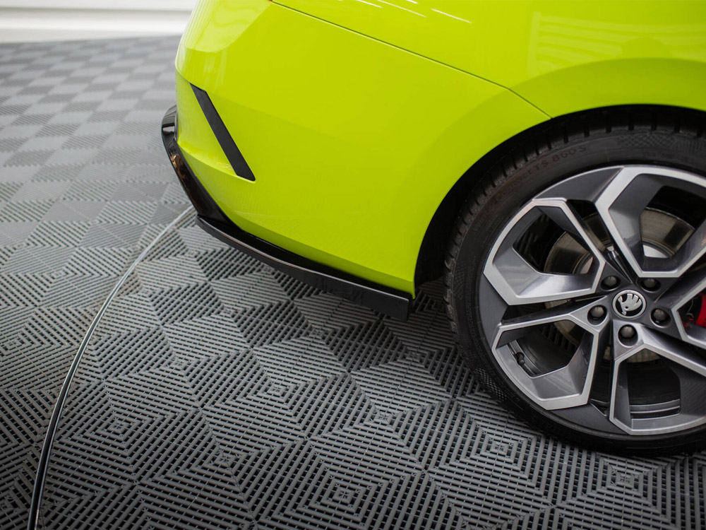 Maxton rear side splitters v4 skoda octavia rs mk4 5 Maxton rear side splitters v4 skoda octavia rs mk4 - image 5