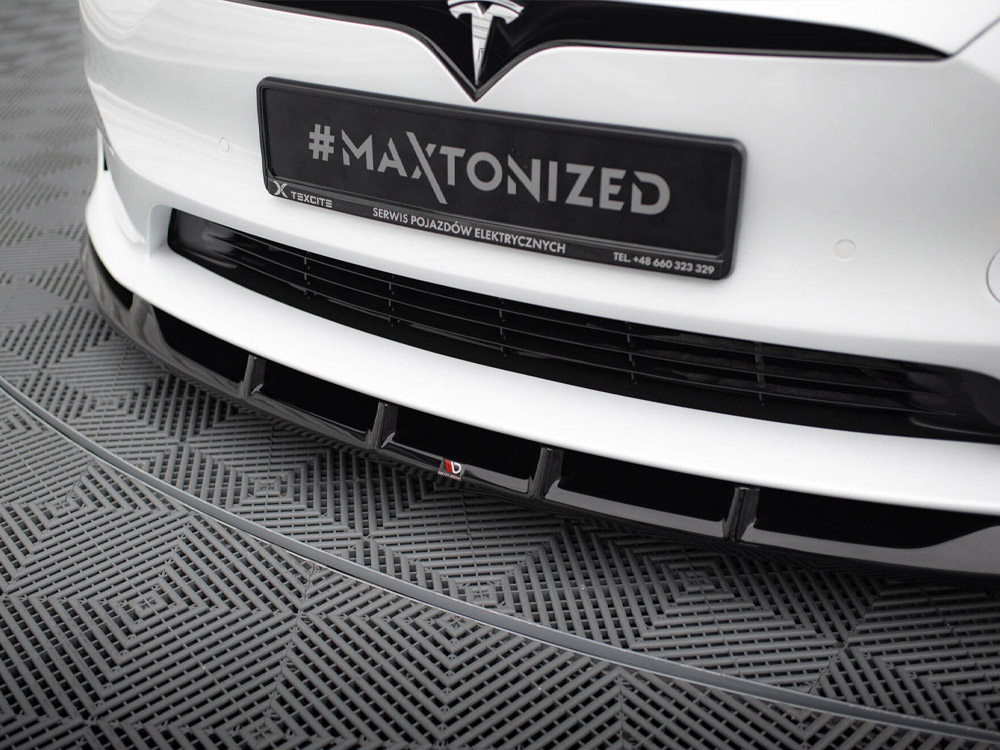 Maxton front splitter v3 tesla model s plaid mk1 facelift models 4 Maxton front splitter v3 tesla model s plaid mk1 facelift models - image 4