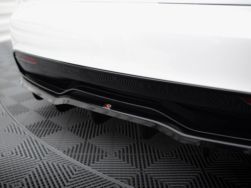 Maxton rear splitter (vertical bars) v2 tesla model s plaid mk1 facelift models 4 Maxton rear splitter (vertical bars) v2 tesla model s plaid mk1 facelift models - image 4