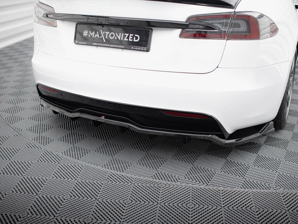 Maxton rear splitter (vertical bars) v1 tesla model s plaid mk1 facelift models 3 Maxton rear splitter (vertical bars) v1 tesla model s plaid mk1 facelift models - image 3