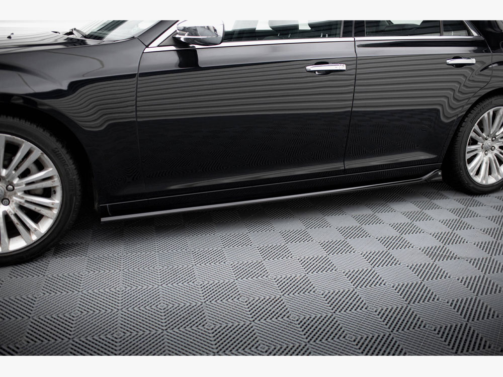 Maxton side skirts diffusers chrysler 300 mk2 3 Maxton side skirts diffusers chrysler 300 mk2 - image 3