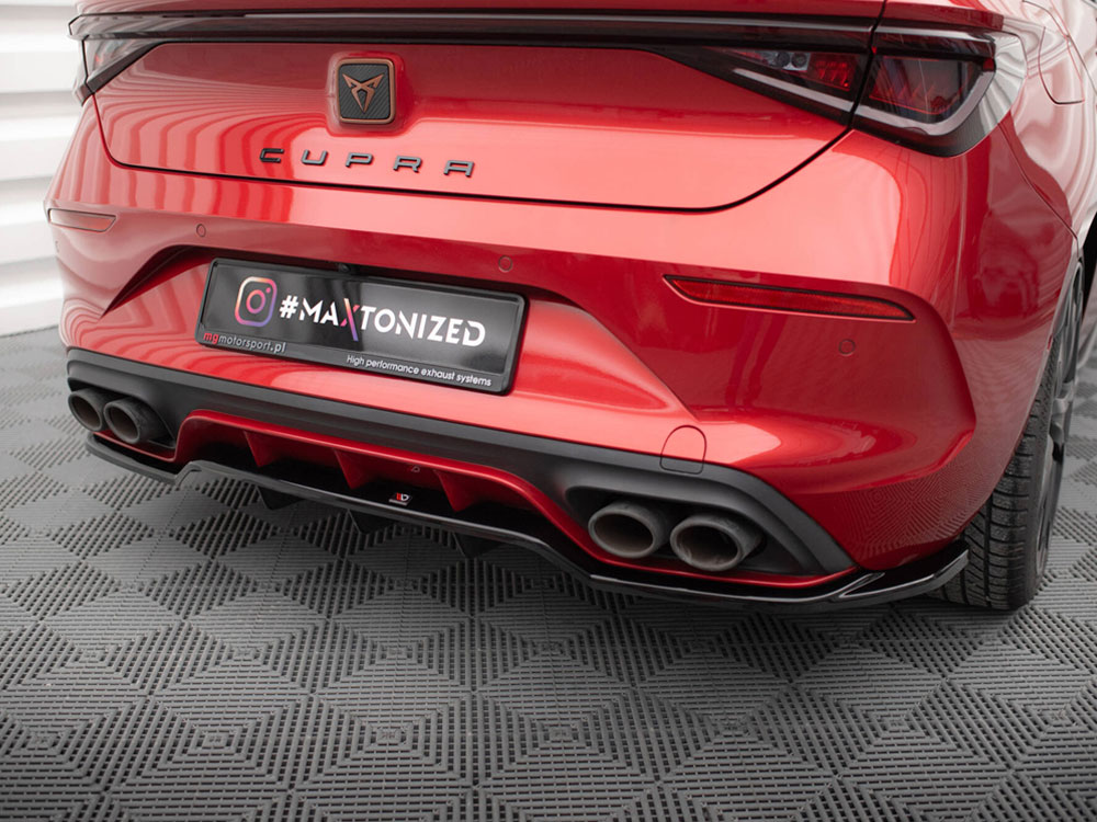 Maxton central rear splitter (vertical bars) cupra leon hatchback mk1 3 Maxton central rear splitter (vertical bars) cupra leon hatchback mk1 - image 3