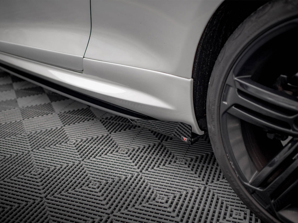 Maxton side flaps volkswagen scirocco r mk3 5 Maxton side flaps volkswagen scirocco r mk3 - image 5