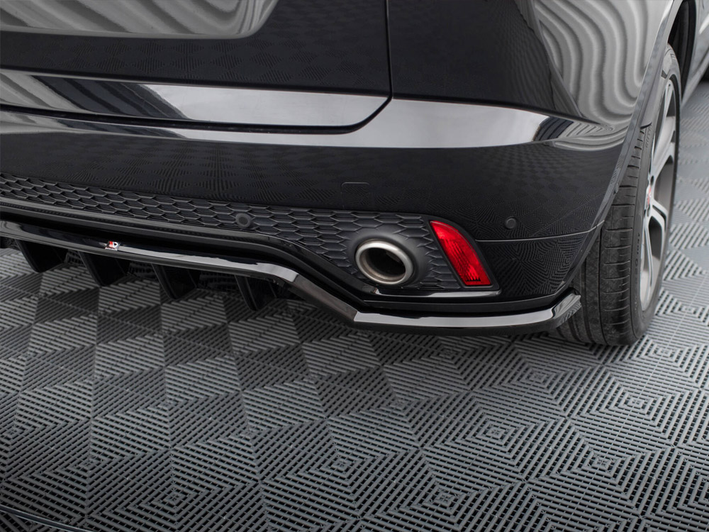 Maxton central rear splitter (vertical bars) jaguar e-pace r-dynamic mk1 4 Maxton central rear splitter (vertical bars) jaguar e-pace r-dynamic mk1 - image 4