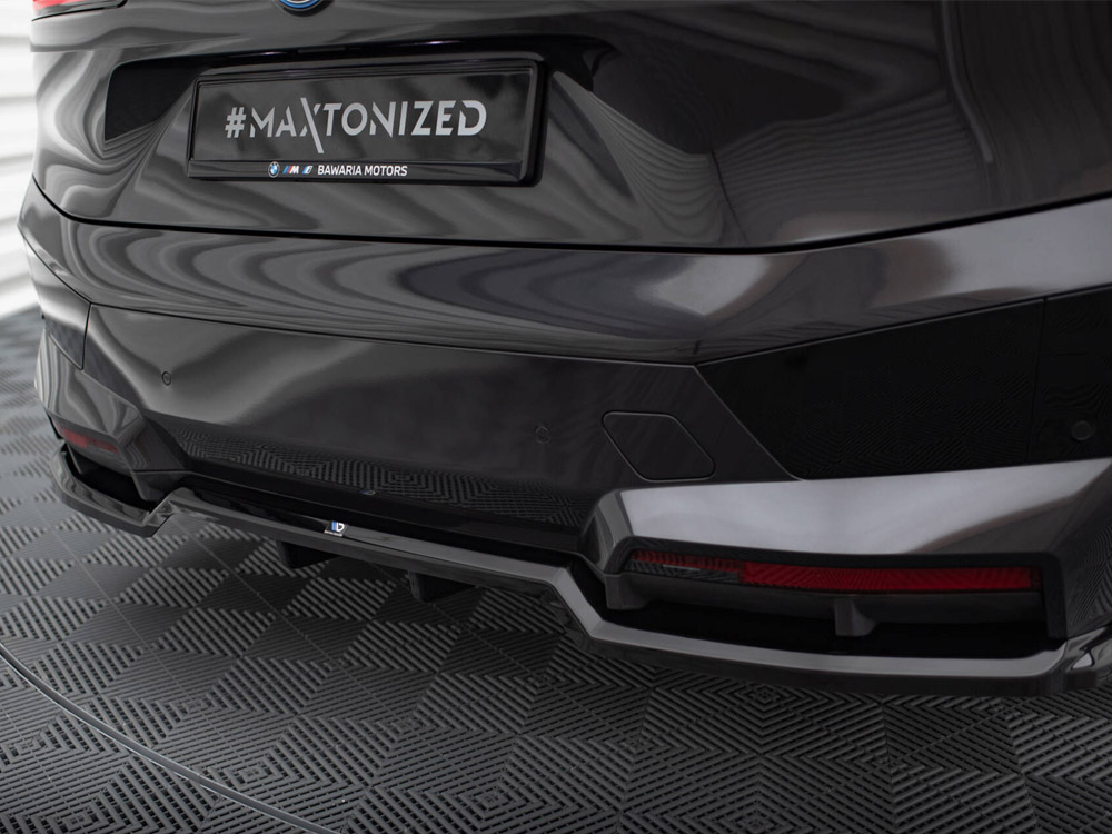 Maxton central rear splitter (vertical bars) bmw ix m-pack i20 4 Maxton central rear splitter (vertical bars) bmw ix m-pack i20 - image 4