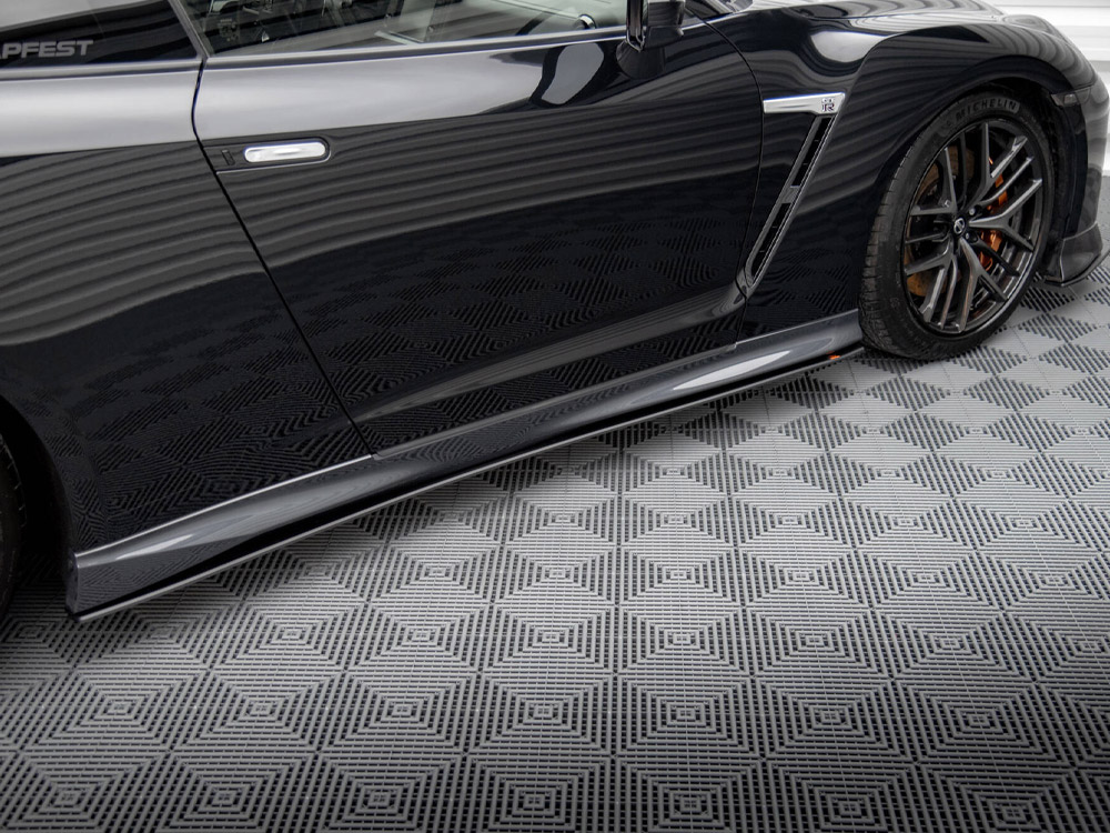 Maxton street pro side skirts diffusers nissan gtr r35 2nd facelift models 4 Maxton street pro side skirts diffusers nissan gtr r35 2nd facelift models - image 4