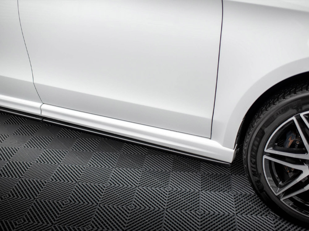 Maxton side skirts diffusers mercedes v-class extra long amg-line w447 5 Maxton side skirts diffusers mercedes v-class extra long amg-line w447 - image 5