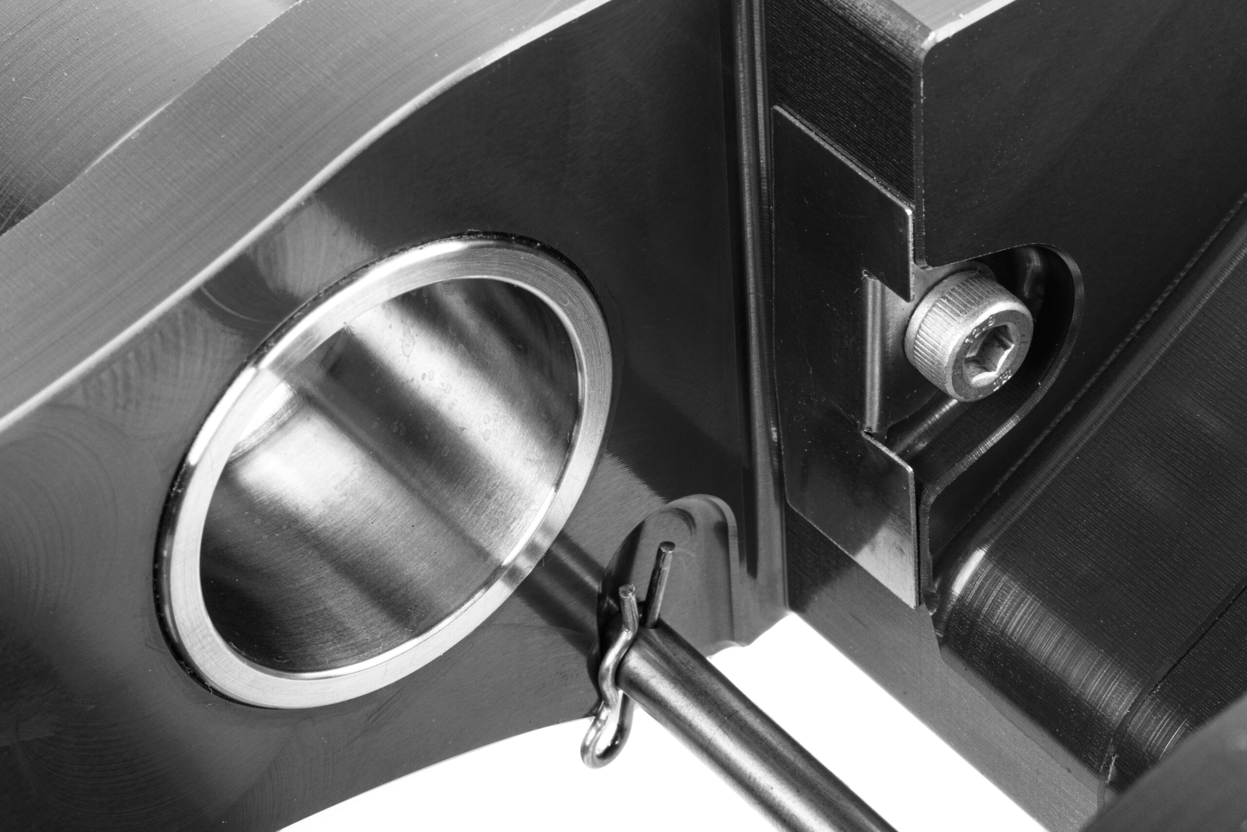 Dinan rear big brake kit for bmw 2/3/4-series (f22/f23/f30/f31/f32/f33/f34/f36) 2012-2021 - 4-piston 370x32mm grey 7 Dinan rear big brake kit for bmw 2/3/4-series (f22/f23/f30/f31/f32/f33/f34/f36) 2012-2021 - 4-piston 370x32mm grey - image 7