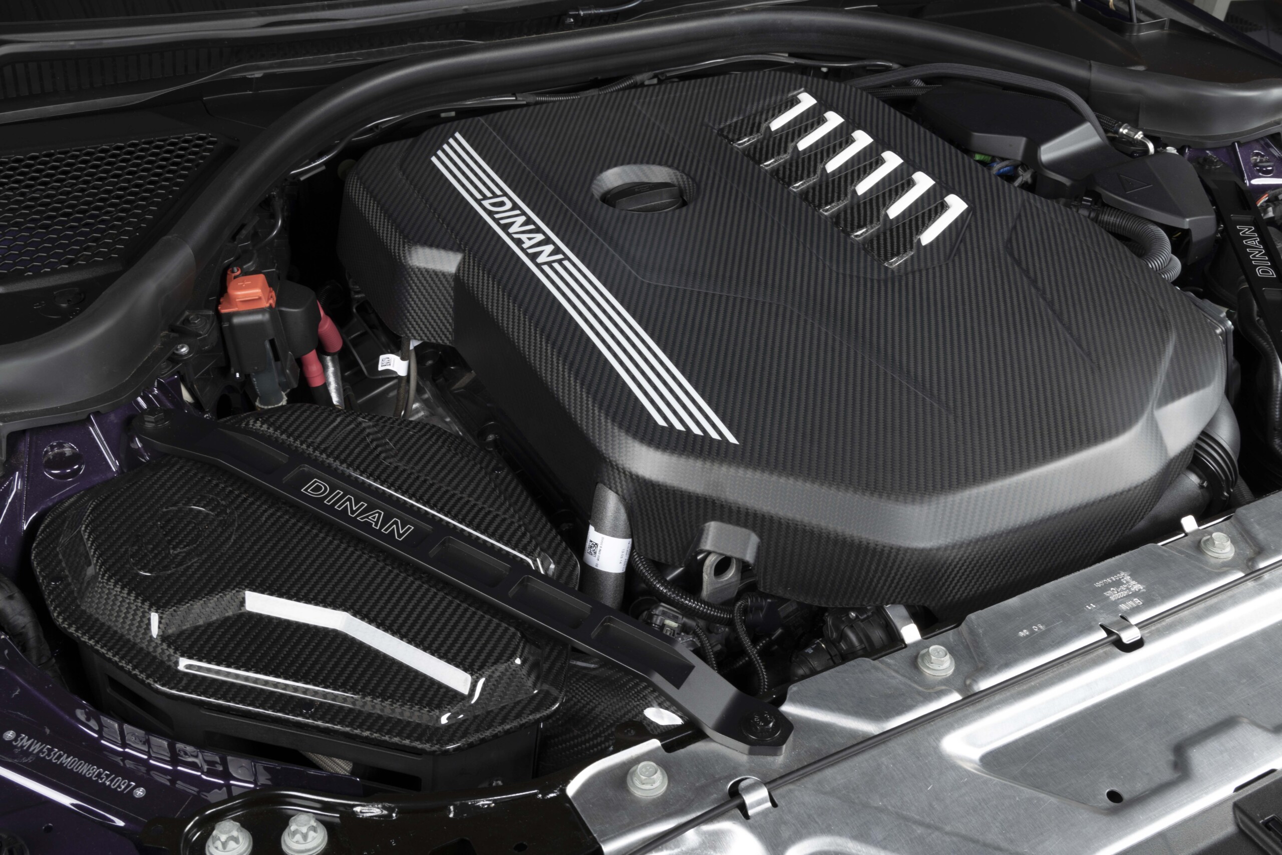 Dinan matte carbon fibre engine cover for bmw b58d (g01/g02/g20/g22/g23/g26/g29/g42) 2020-2025 3 Dinan matte carbon fibre engine cover for bmw b58d (g01/g02/g20/g22/g23/g26/g29/g42) 2020-2025 - image 3