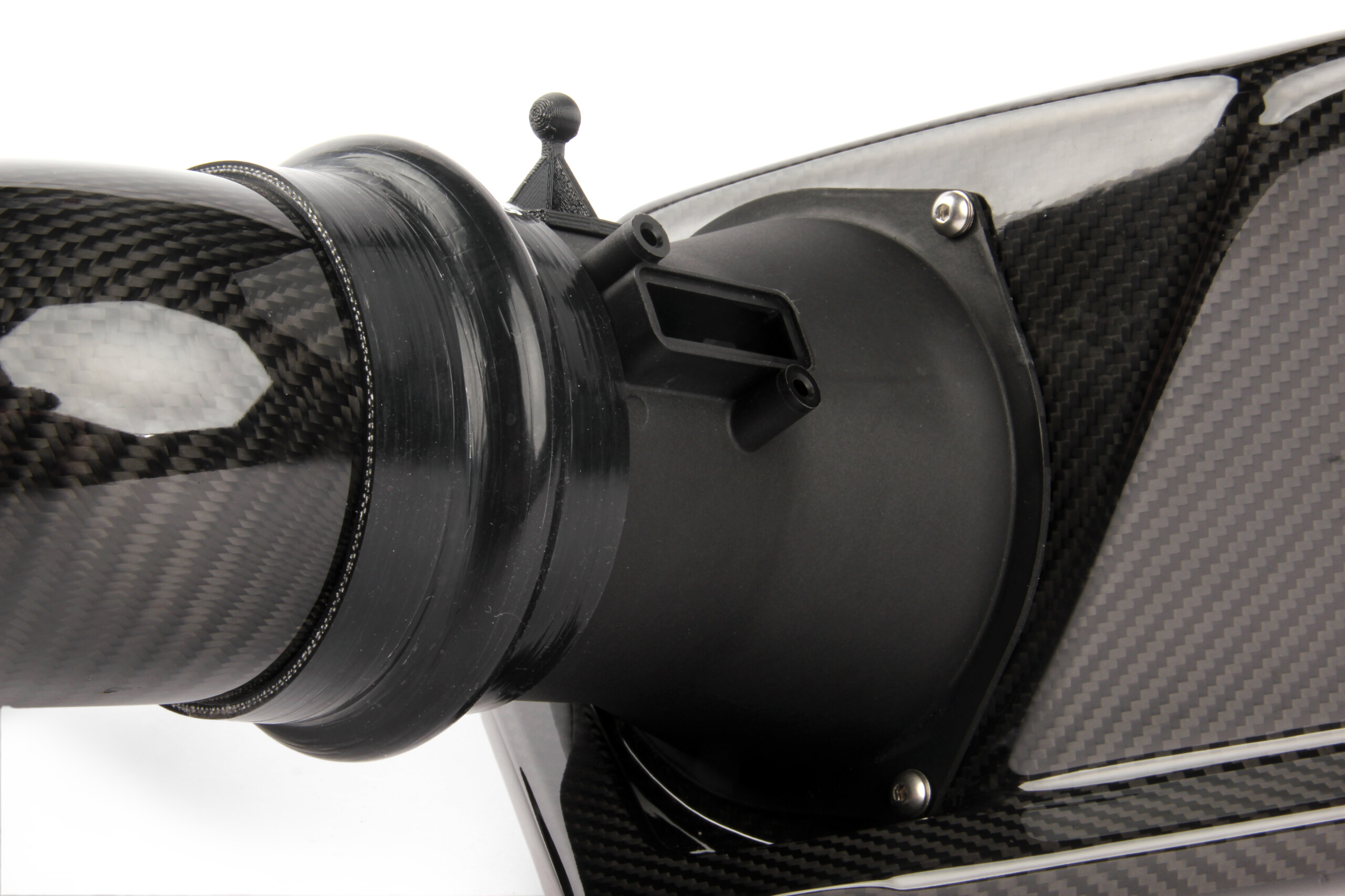 Dinan carbon fibre closed cold air intake for bmw 230i/330i/430i (f22/f23/f30/f31/f32/f33/f34/f36) 2016-2021 2 Dinan carbon fibre closed cold air intake for bmw 230i/330i/430i (f22/f23/f30/f31/f32/f33/f34/f36) 2016-2021 - image 2
