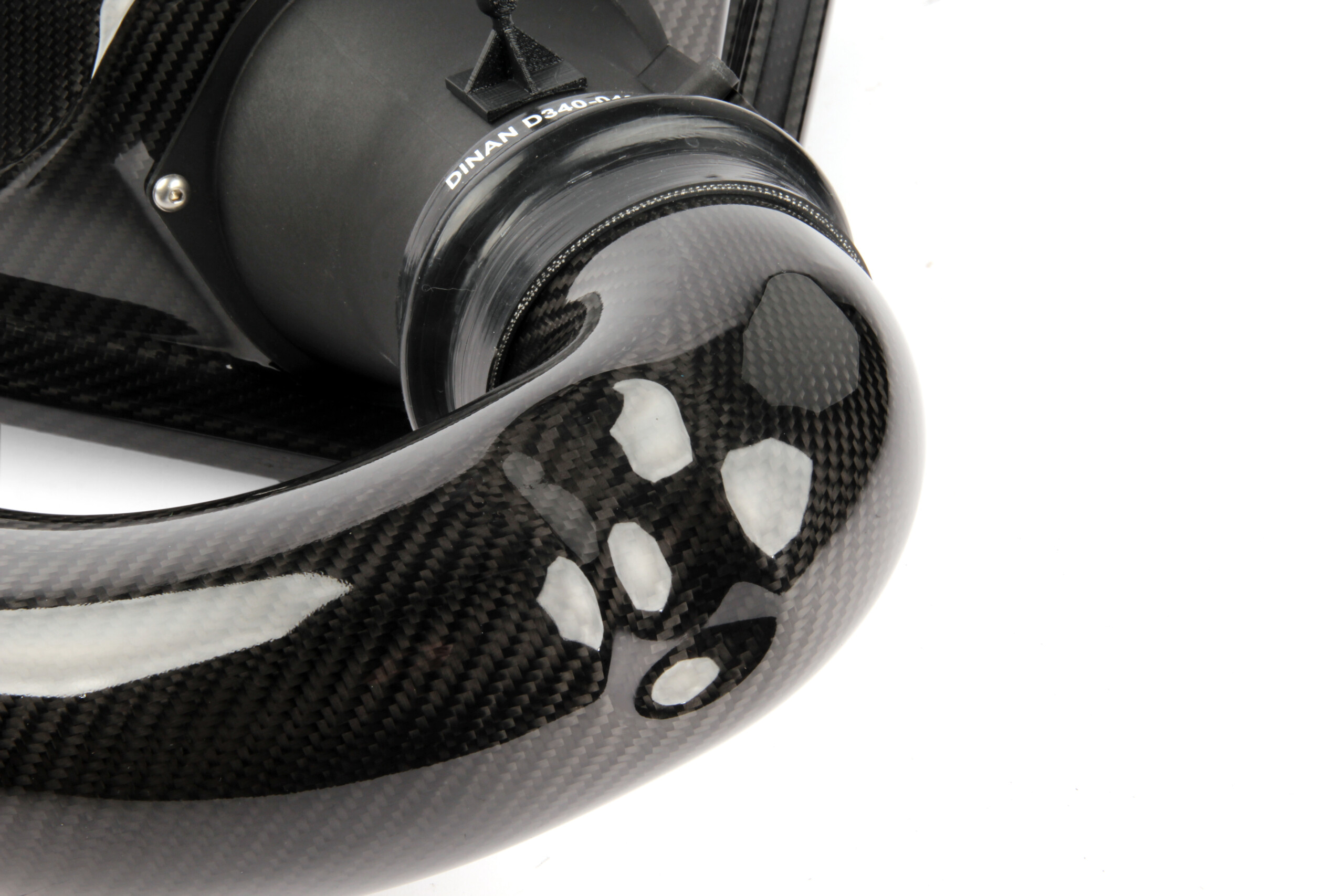 Dinan carbon fibre closed cold air intake for bmw 230i/330i/430i (f22/f23/f30/f31/f32/f33/f34/f36) 2016-2021 3 Dinan carbon fibre closed cold air intake for bmw 230i/330i/430i (f22/f23/f30/f31/f32/f33/f34/f36) 2016-2021 - image 3