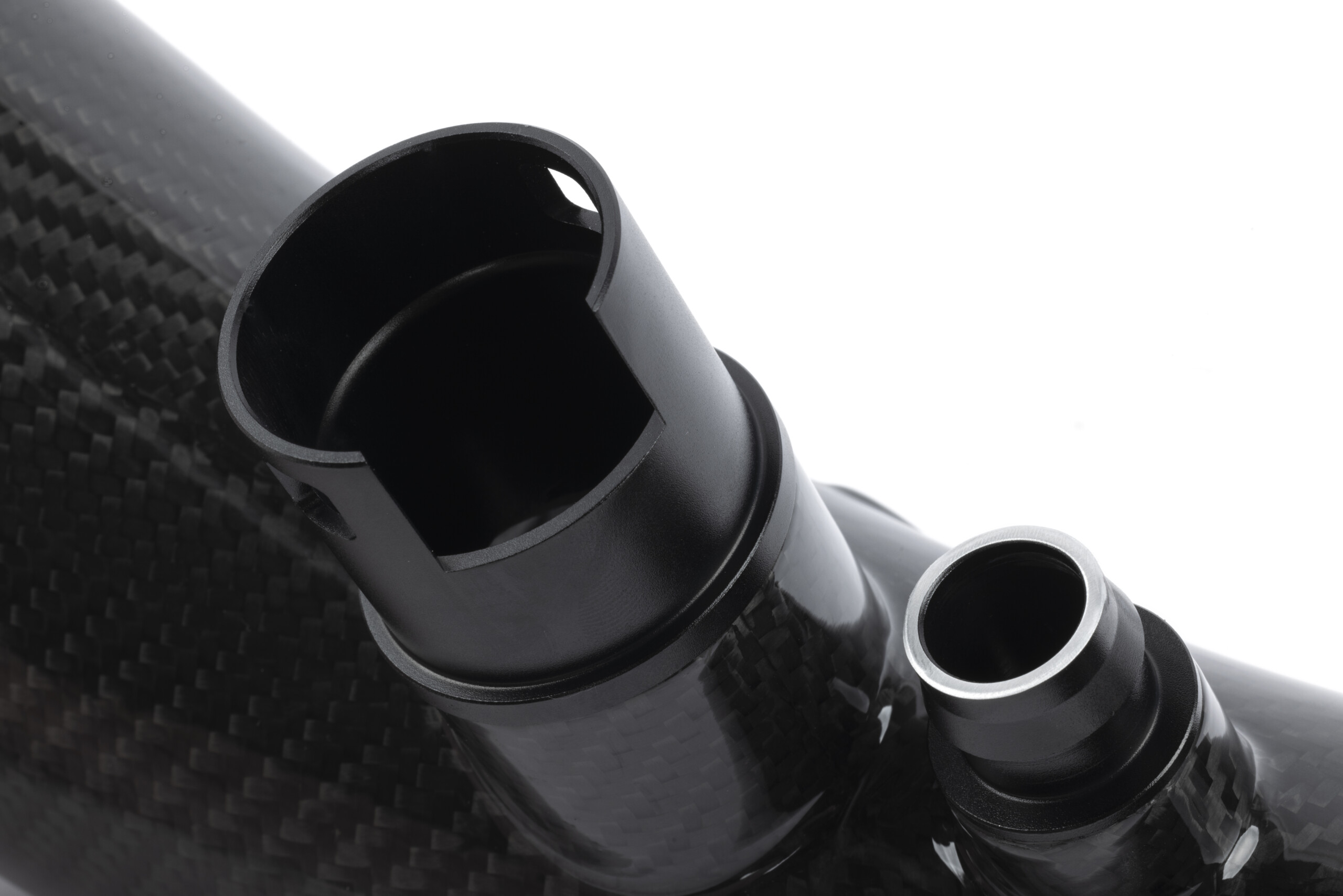 Dinan carbon fibre turbo inlet pipe for bmw 230i/330i/430i (g20/g22/g23/g26/g42) 2019-2025 4 Dinan carbon fibre turbo inlet pipe for bmw 230i/330i/430i (g20/g22/g23/g26/g42) 2019-2025 - image 4