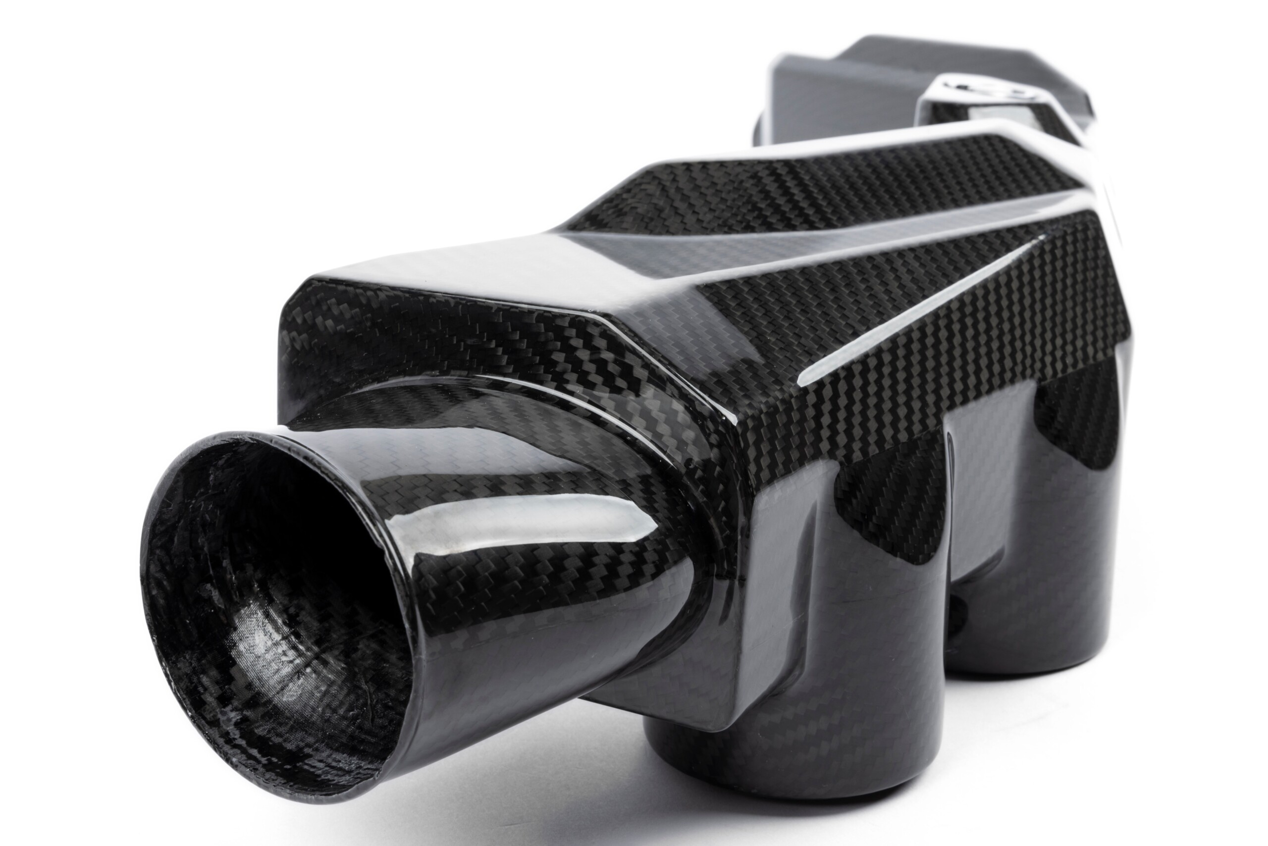 Dinan gloss carbon fibre cold air intake for bmw m2/m3/m4 (g80/g82/g83/g87) 2021-2025 12 Dinan gloss carbon fibre cold air intake for bmw m2/m3/m4 (g80/g82/g83/g87) 2021-2025 - image 12