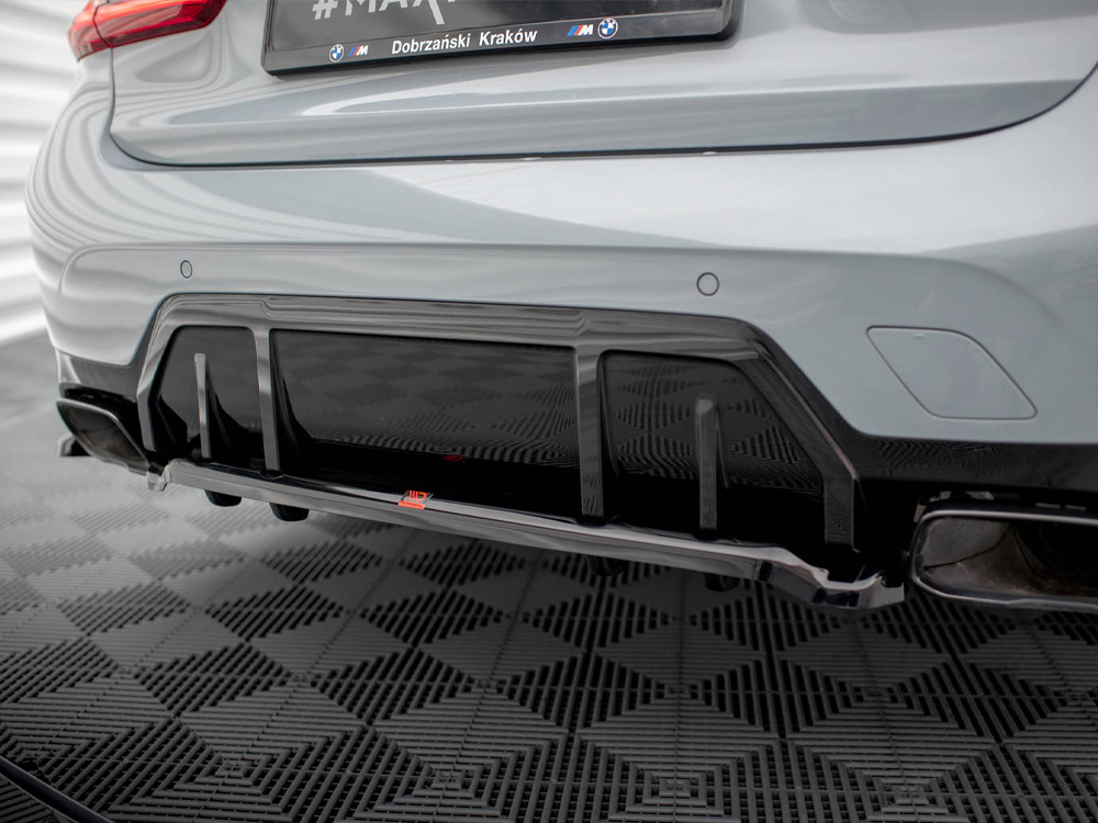 Maxton central rear splitter (vertical bars) v1 bmw m340i g20/g21 facelift models 4 Maxton central rear splitter (vertical bars) v1 bmw m340i g20/g21 facelift models - image 4