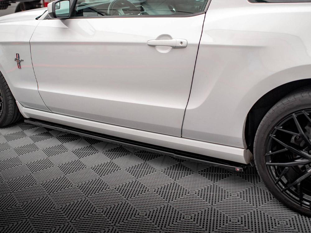 Maxton side skirts diffusers ford mustang mk5 facelift models 4 Maxton side skirts diffusers ford mustang mk5 facelift models - image 4